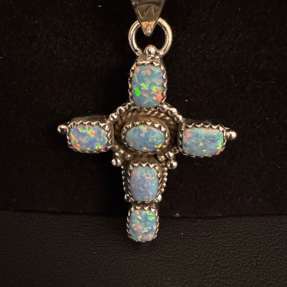 Jewelry - Elegant sterling ‎ Silver Opal Cross Pendant
